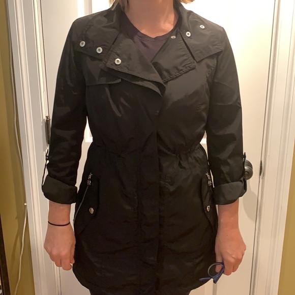 Michael Kors raincoat - Picture 7 of 8